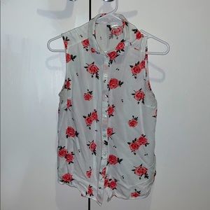 Sleeveless button down